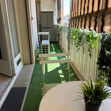 Cosy & Zen Centre דירה *