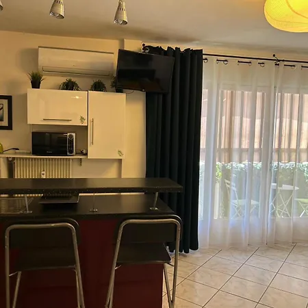 Cosy & Zen Centre דירה הייר